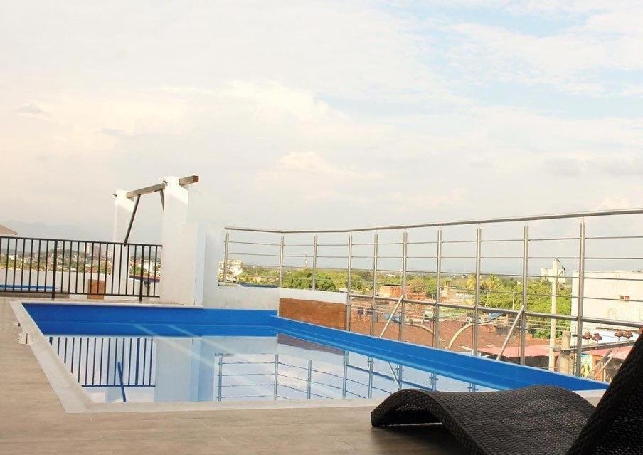 חירארדוט Hotel Inara מראה חיצוני תמונה